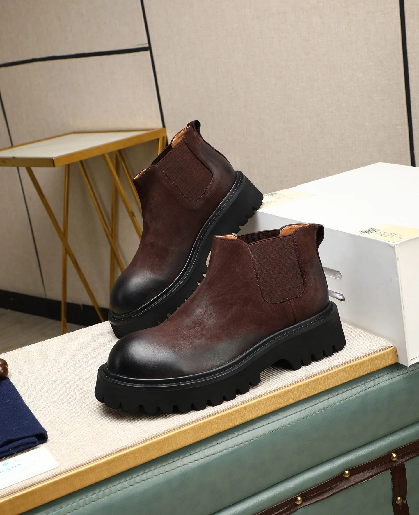 Men's men's shoes 💰580 high-end version. PRADA (Prada) men's casual style, compare the quality at the counter 🧚🏿♂️Imported cowhide fabric 🐎Water-dyed comfortable and soft cowhide lining for feet 🐂Genuine leather outsole with label 🎉 Size 38-44. Can be customized for 45💥🏆